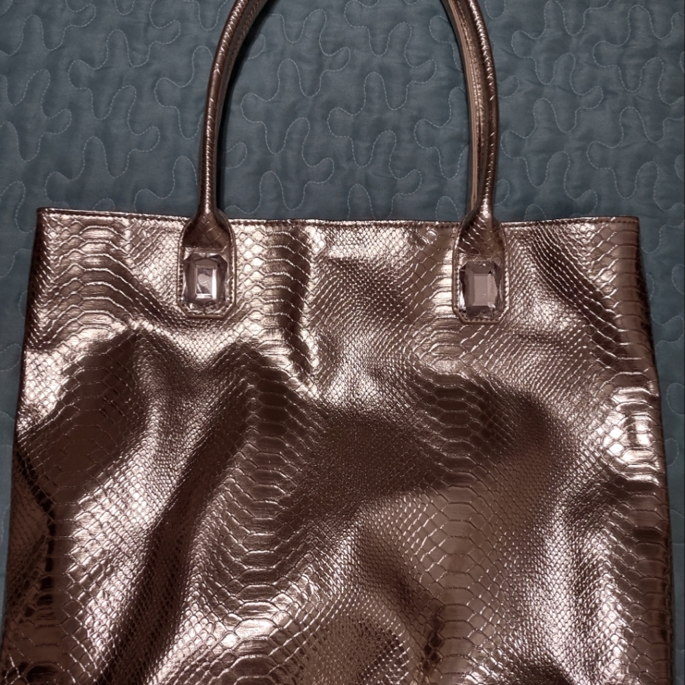 Gold tote bag